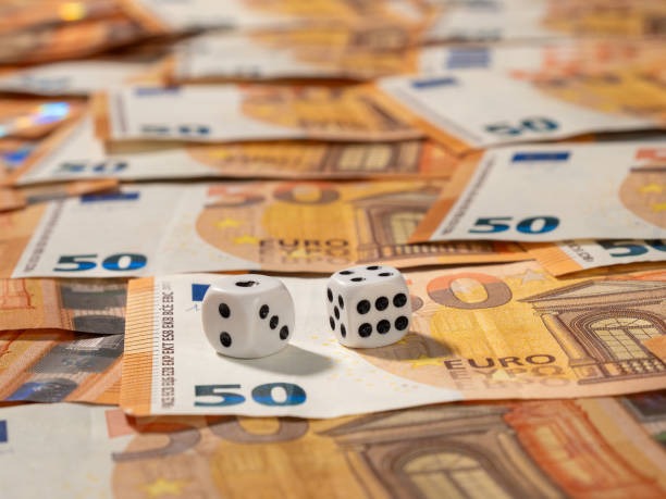 ipogo app showing live football betting markets and casino game selection